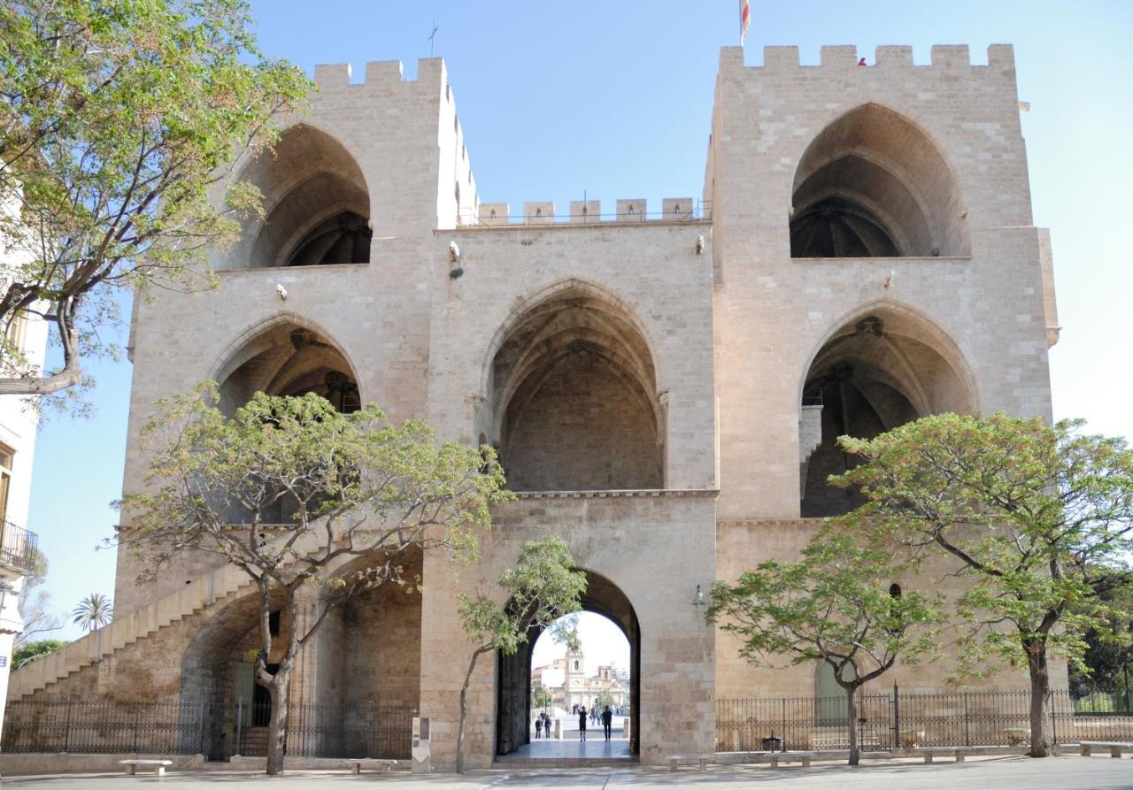 فالنسيا Travel Habitat Ave Sorolla Suites المظهر الخارجي الصورة